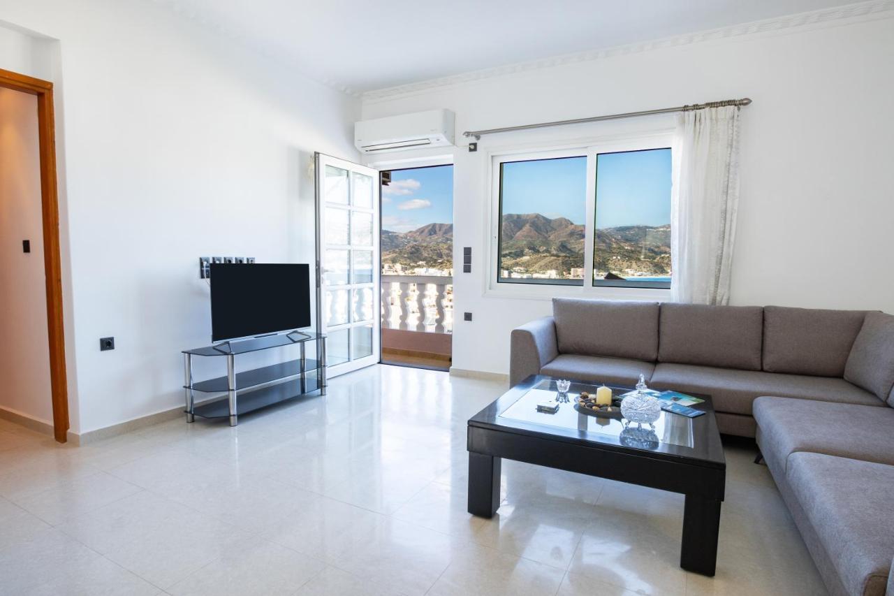 Divine Apartment Карпатос Екстериор снимка