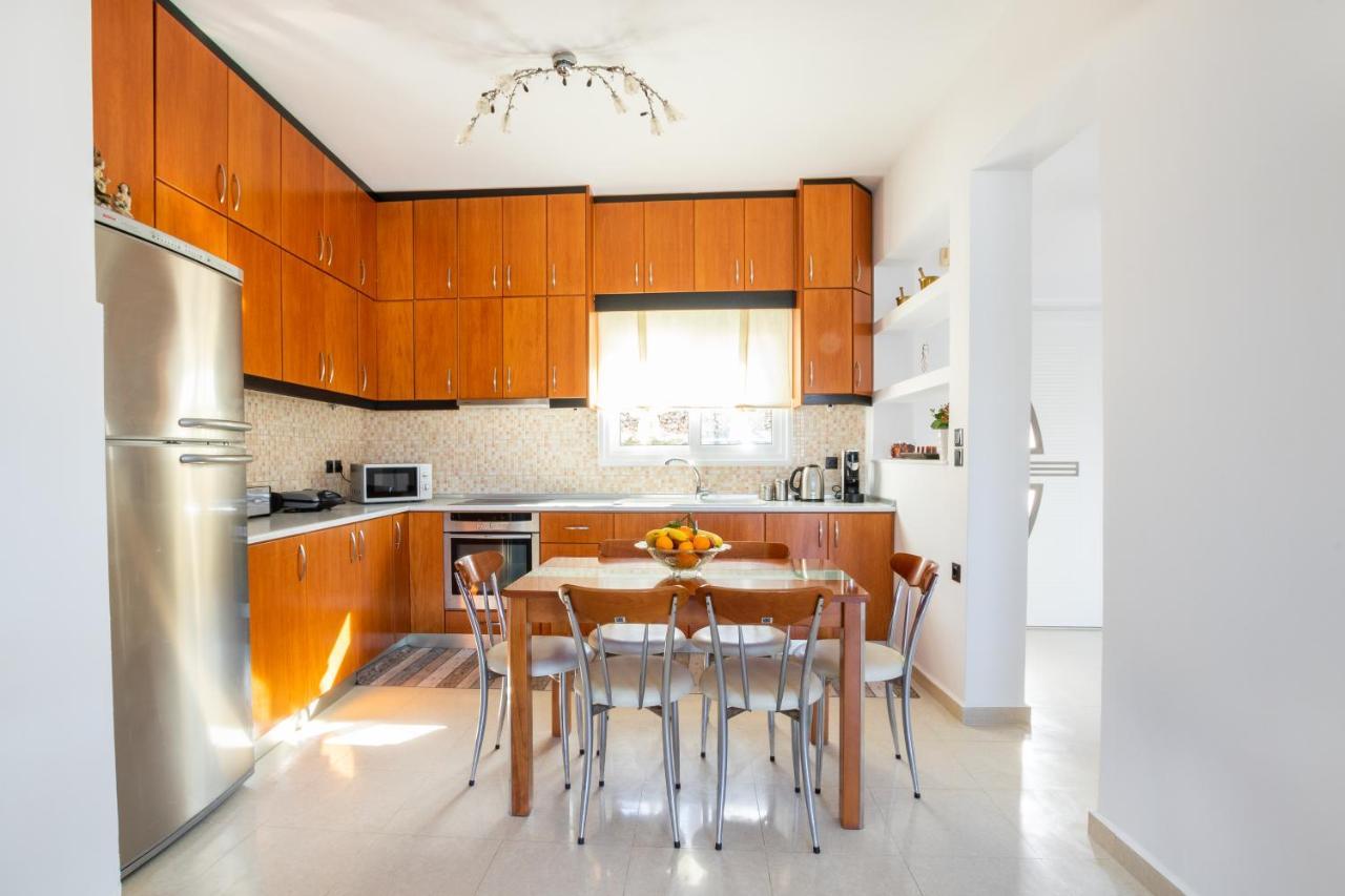 Divine Apartment Карпатос Екстериор снимка